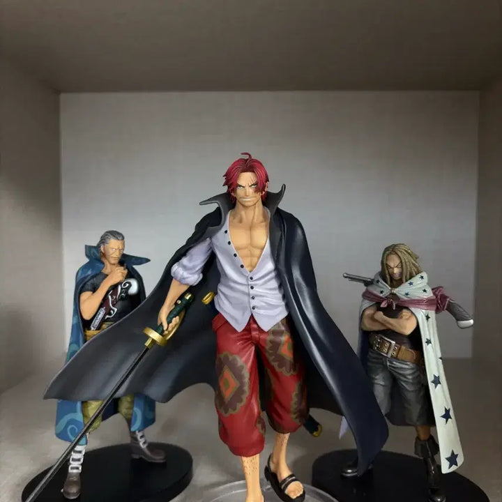 [BUNJANG] Shanks Figure / 신사황 샹크스 피규어 / 원피스 피규어