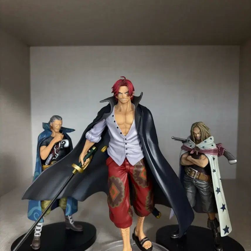 [BUNJANG] Shanks Figure / 신사황 샹크스 피규어 / 원피스 피규어