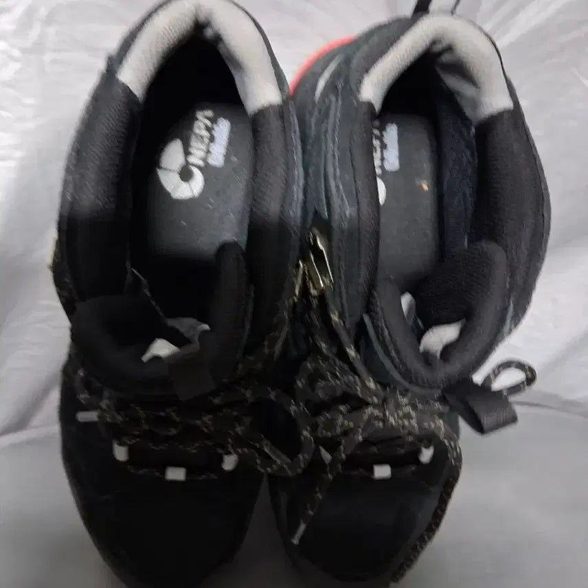 [BUNJANG] Nepa Gore-Tex Hiking Boots / 등산화275  네파고어텍스