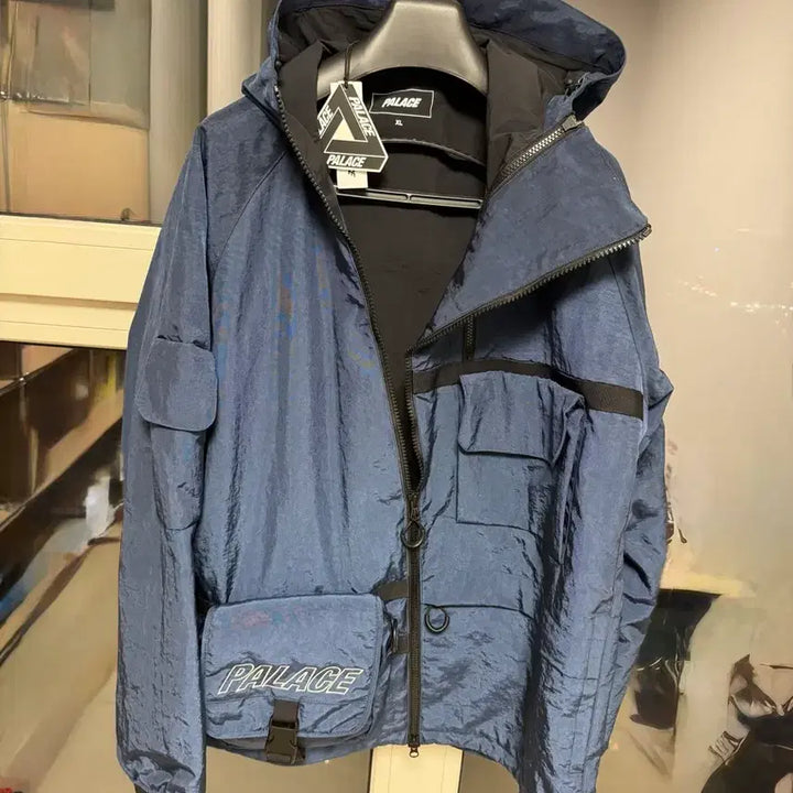 [BUNJANG] Palace Detachable Windbreaker Jacket XL / 팔라스 백 (탈부착) 바람막이 자켓 XL 새상품