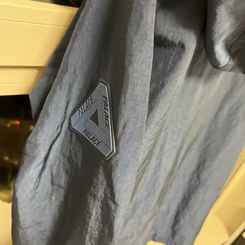 [BUNJANG] Palace Detachable Windbreaker Jacket XL / 팔라스 백 (탈부착) 바람막이 자켓 XL 새상품