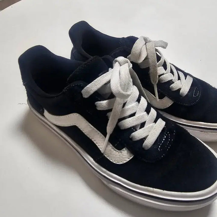[BUNJANG] Vans Black Suede Sneakers 230 / 반스 블랙 스웨이드 스니커즈 230