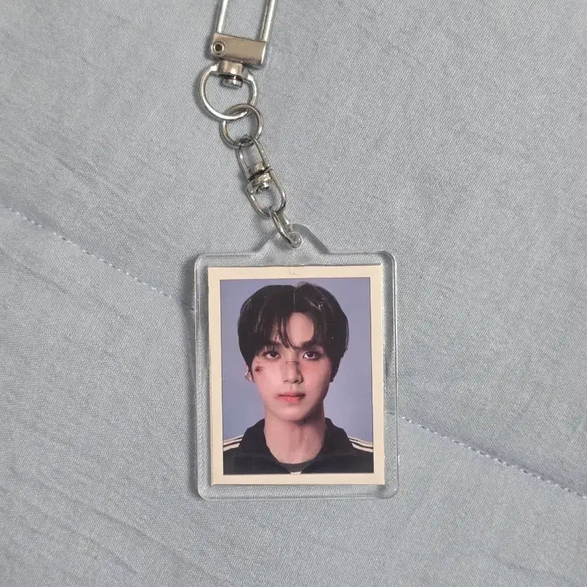 [BUNJANG] NCT Haechan Adidas Double-Sided Photo Keyring / 엔시티 해찬 양면 아디다스 증사 키링