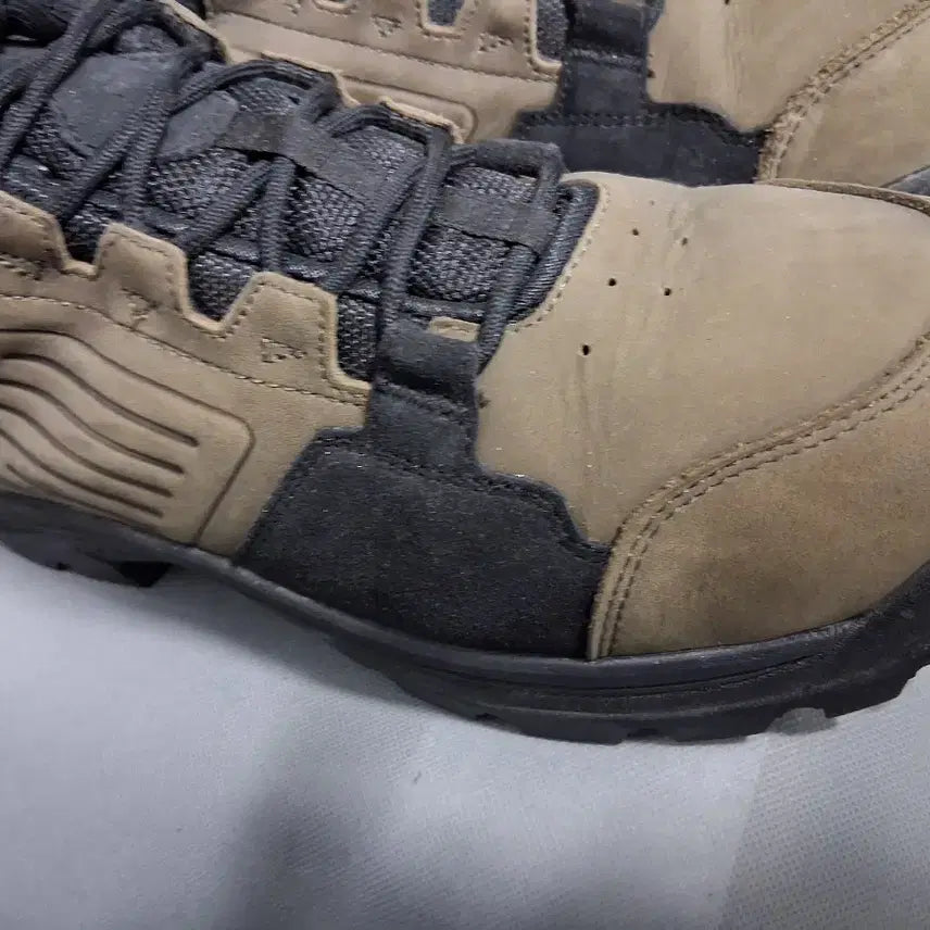 [BUNJANG] Nepa Gore-Tex Hiking Boots / 등산화290  네파고어텍스