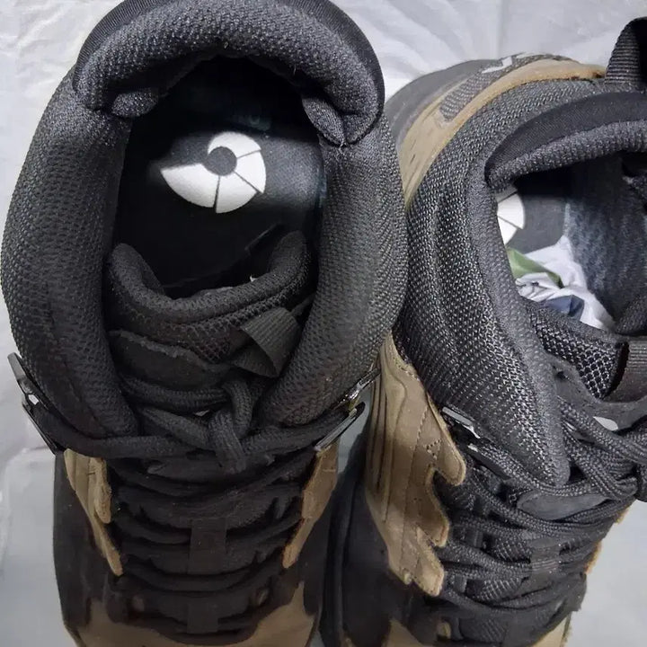 [BUNJANG] Nepa Gore-Tex Hiking Boots / 등산화290  네파고어텍스