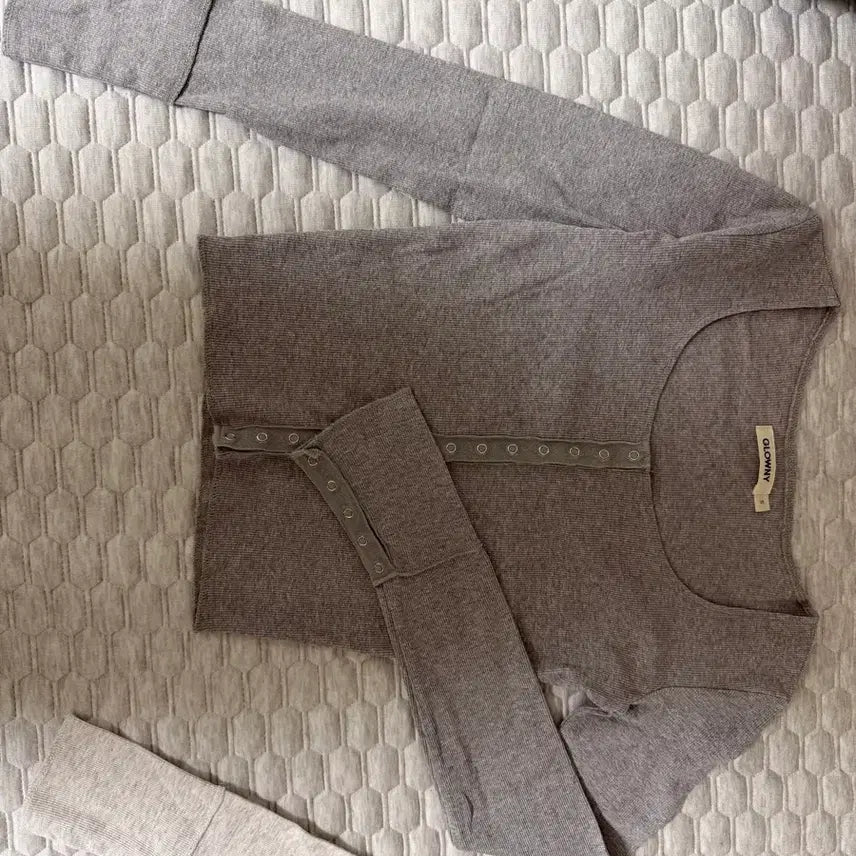 [SOLD OUT] 글로니-NU NOSTALGIA LONG SLEEVE-멜란지차콜,S