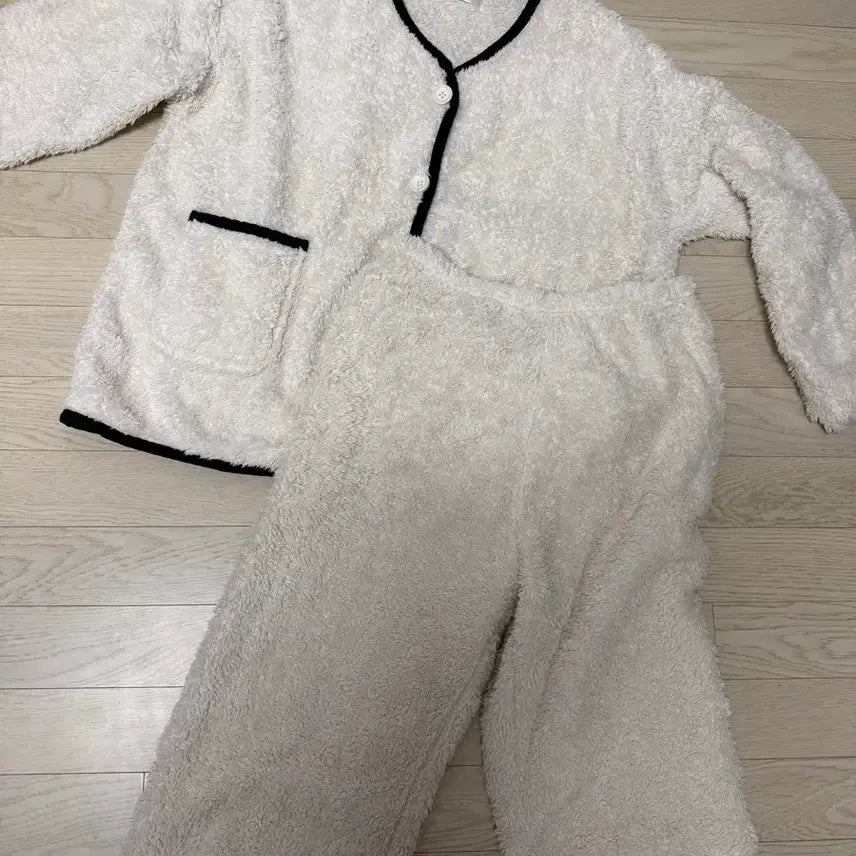 [BUNJANG] Soft Pajamas (One Size) / 수면잠옷