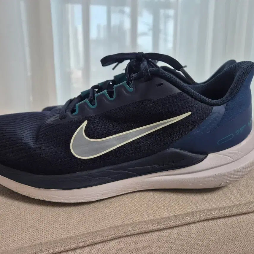 [BUNJANG] Nike Air Winflo 9 Running Shoes / 나이키 런닝화 네이비