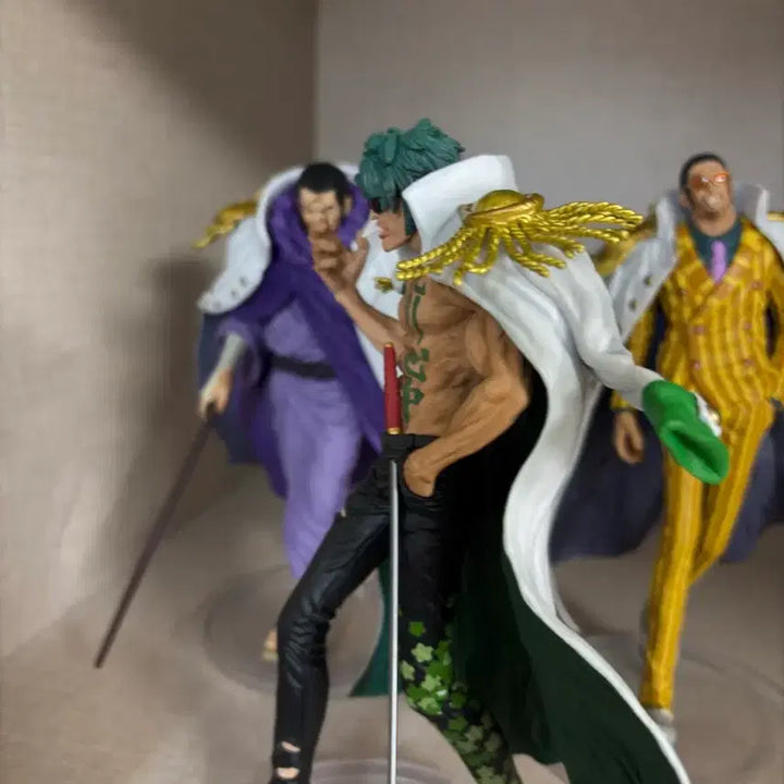 [SOLD OUT] (현재 최저가) 절대적정의 D상 로쿠규 피규어