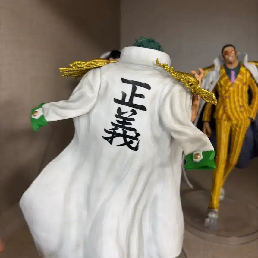 [SOLD OUT] (현재 최저가) 절대적정의 D상 로쿠규 피규어