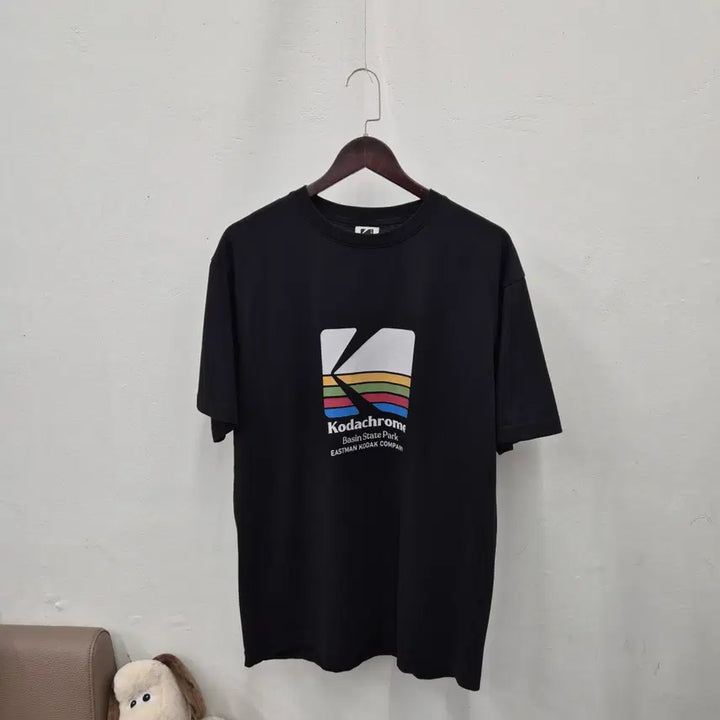 [BUNJANG] Kodak Trip Rainbow Big Logo Short Sleeve T-Shirt L / 코닥 트립 레인보우 빅로고 반팔티 100