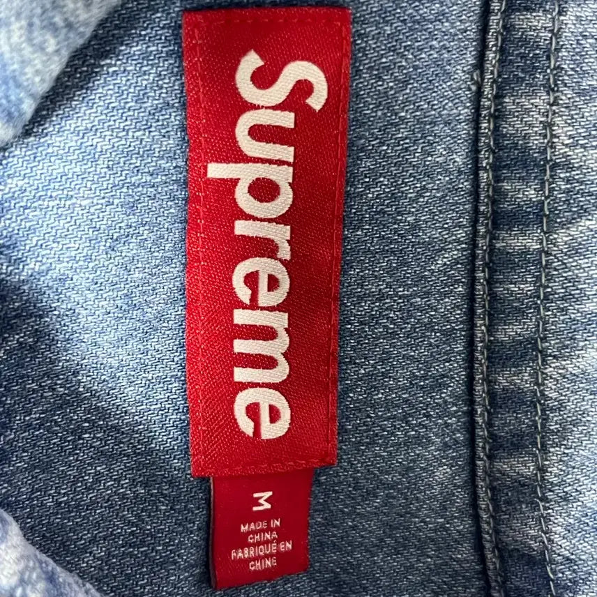 [SOLD OUT] 슈프림 스몰 박스 셔츠 데님(23fw) m팝니다!!