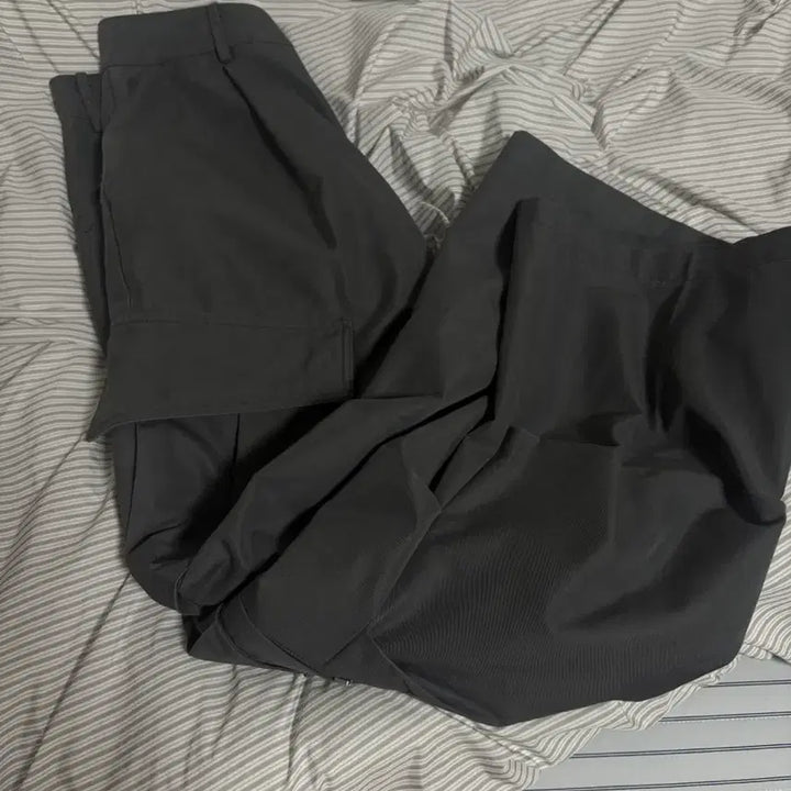 [BUNJANG] Yiyae Cargo Pants Charcoal M / Yiyae 카고팬츠 차콜 M