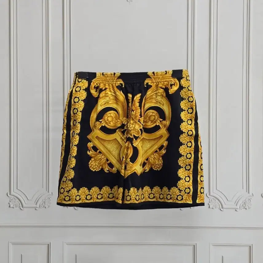 [BUNJANG] Versace Gold Barocco Pattern Silk Shorts / 베르사체 골드 바로코 패턴 실크 반바지