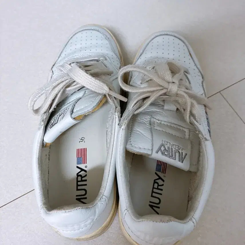 [BUNJANG] Autry Sneakers LL15 White Tab / 오트리 스티커즈 LL15 화이트탭 가격내림