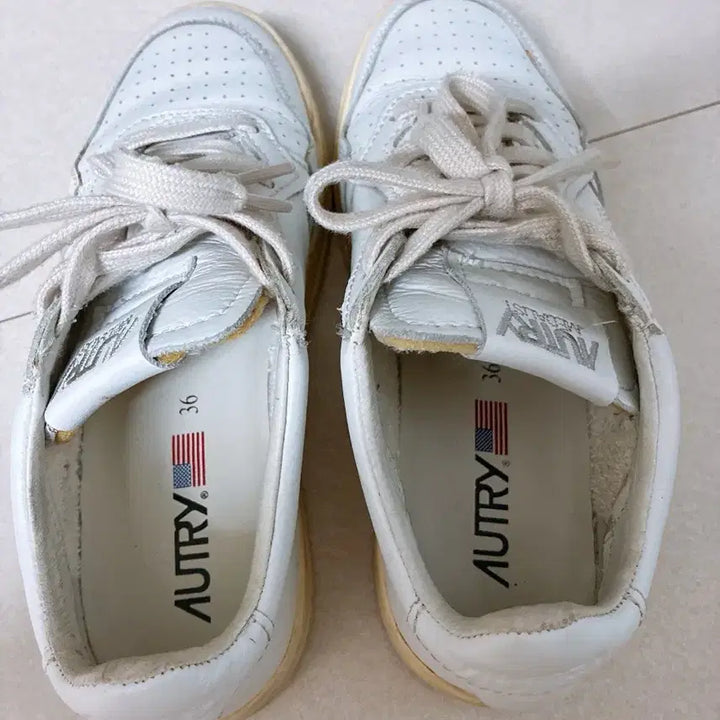 [BUNJANG] Autry Sneakers LL15 White Tab / 오트리 스티커즈 LL15 화이트탭 가격내림