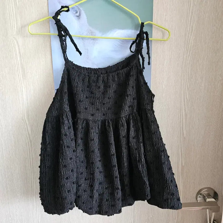 [BUNJANG] Iringmarket Volume Sleeveless Blouse Black / 아이링마켓 제작 볼륨 나시 블라우스 블랙