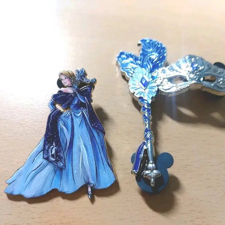 [BUNJANG] Disney Cinderella Pin Badge Set / 디즈니 신데렐라 핀뱃지 2종 세트