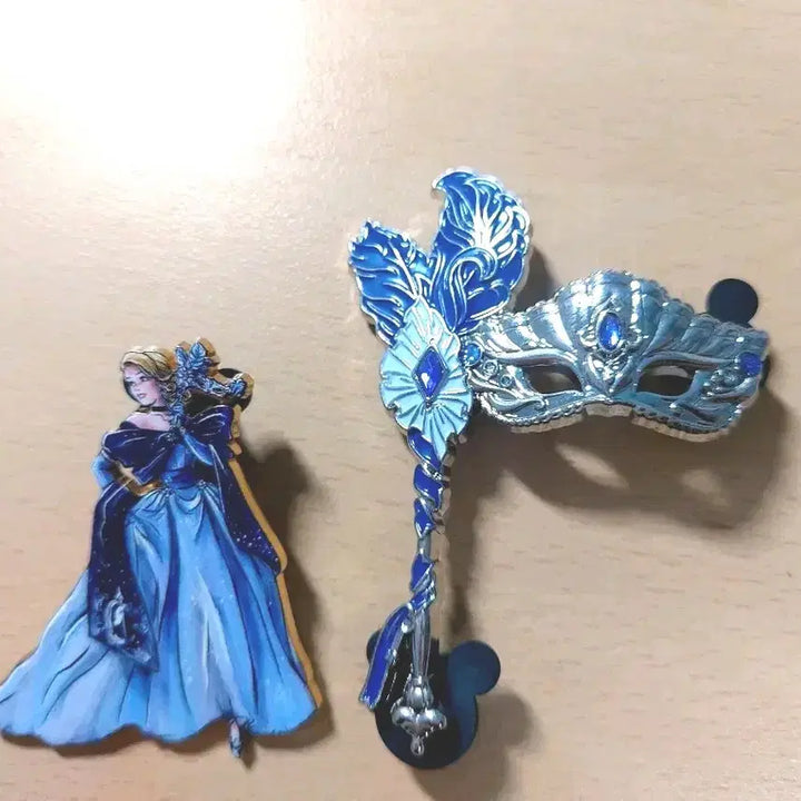 [BUNJANG] Disney Cinderella Pin Badge Set / 디즈니 신데렐라 핀뱃지 2종 세트