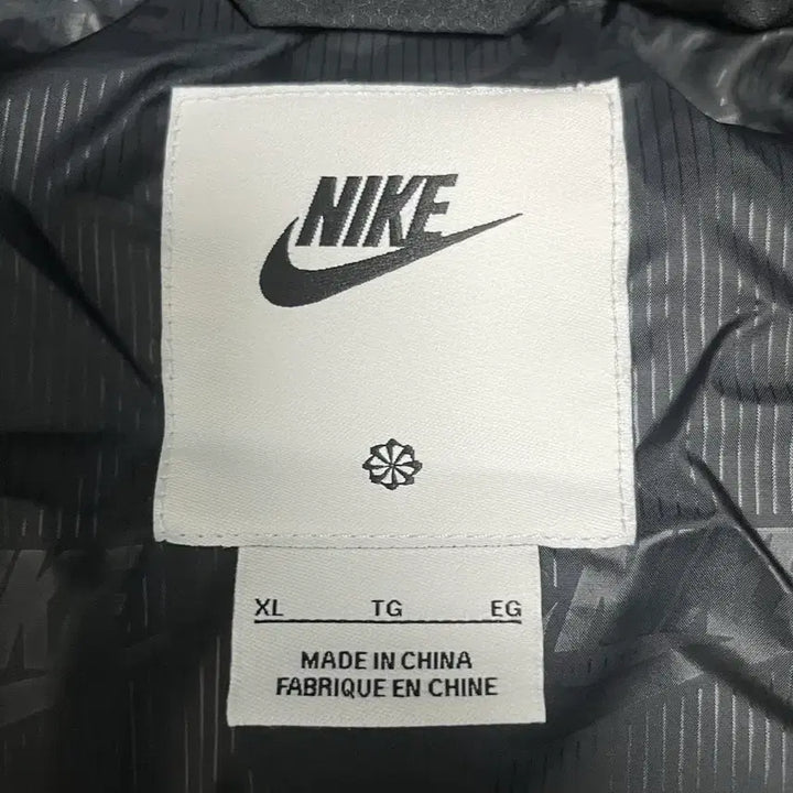 [BUNJANG] Nike PrimaLoft Padded Vest Black XL / 나이키 프리마로프트 패딩 조끼 블랙 XL