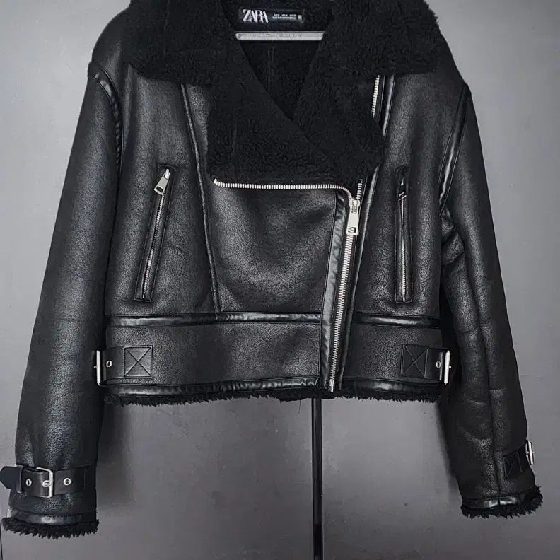 [BUNJANG] Zara Suede Mustang Jacket / 자라 무스탕 팔아요
