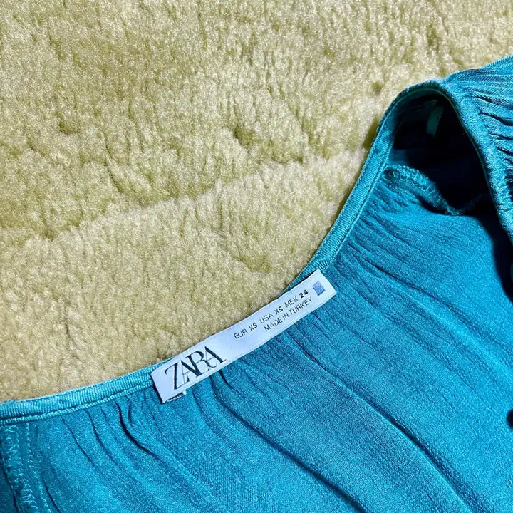 [SOLD OUT] 자라 ZARA  블라우스