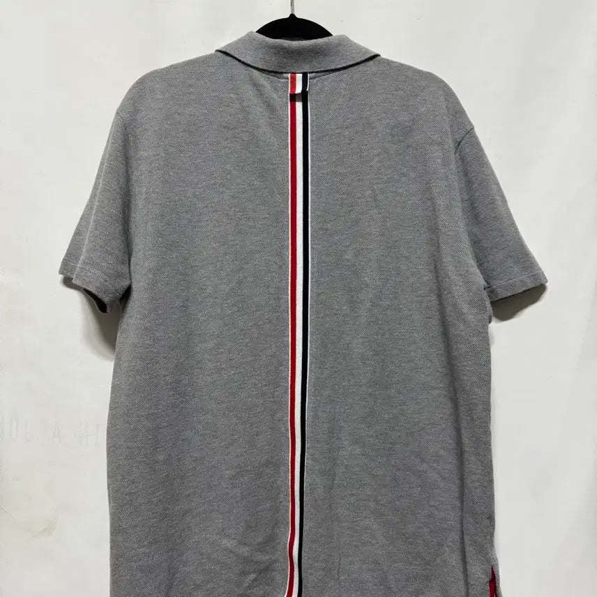 [BUNJANG] Thom Browne Tricolor Stripe Polo Shirt / 4 톰브라운 백삼선 스트라이프 카라티