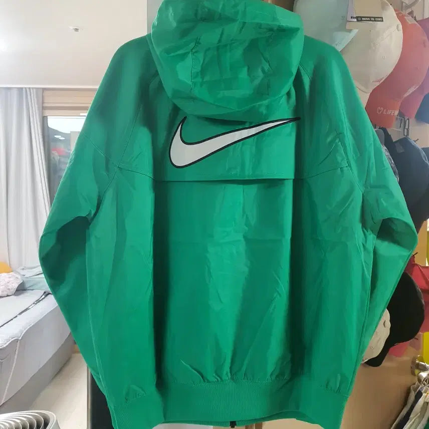 [BUNJANG] Nike Green Windrunner Hooded Zip-Up Jacket (Oversized M/L) / 나이키 그린 바람막이 후드집업M 새제품