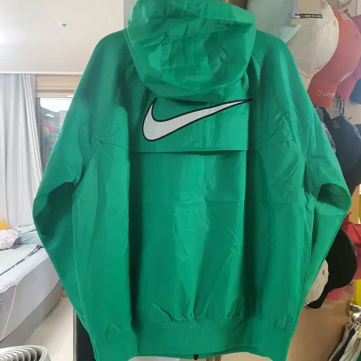 [BUNJANG] Nike Green Windrunner Hooded Zip-Up Jacket (Oversized M/L) / 나이키 그린 바람막이 후드집업M 새제품