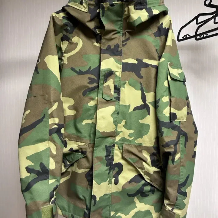 [SOLD OUT] [데드스탁급] 우드랜드 고어텍스 자켓 스몰레귤러 S/R
