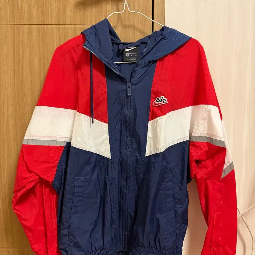 [SOLD OUT] 나이키 바람막이 남녀공용 M