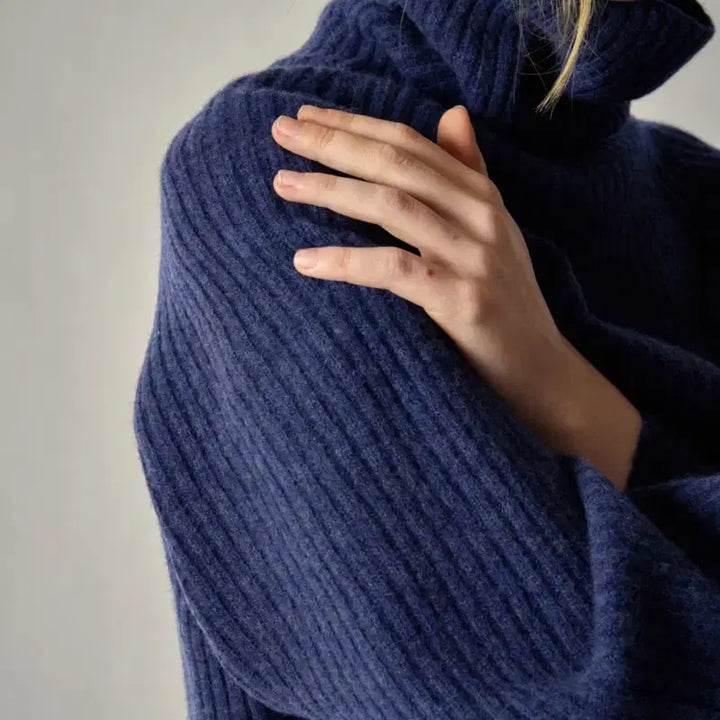 [BUNJANG] Facade Pattern Cashmere Turtleneck Knit (Melange Navy) / 파사드패턴 캐시미어 터틀넥 니트 (Melange Navy)