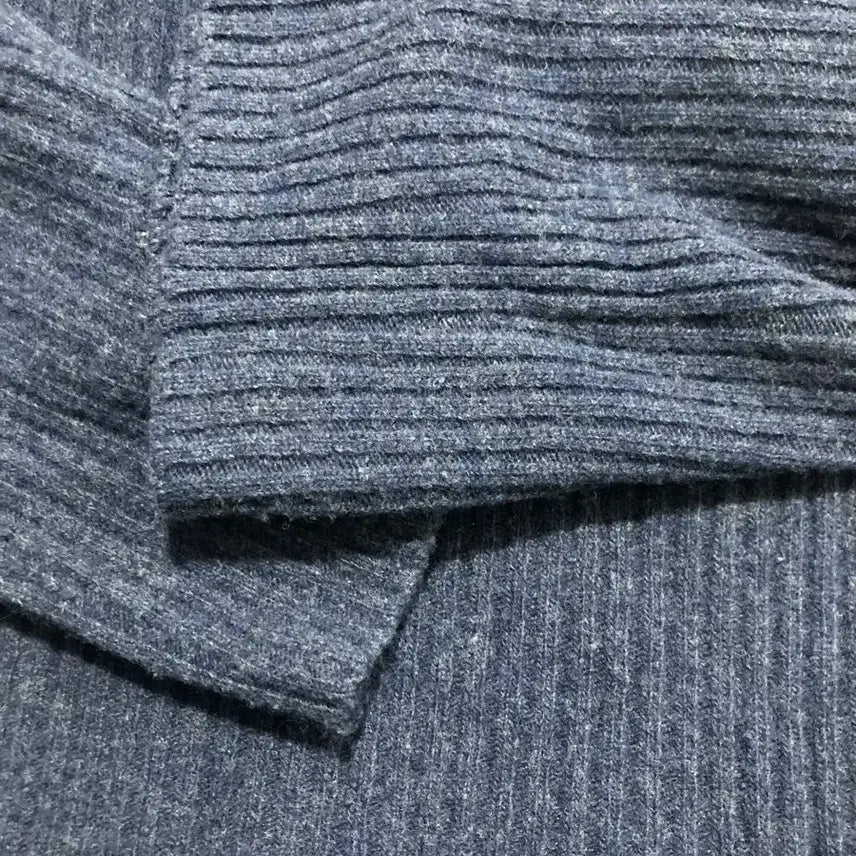 [BUNJANG] Facade Pattern Cashmere Turtleneck Knit (Melange Navy) / 파사드패턴 캐시미어 터틀넥 니트 (Melange Navy)