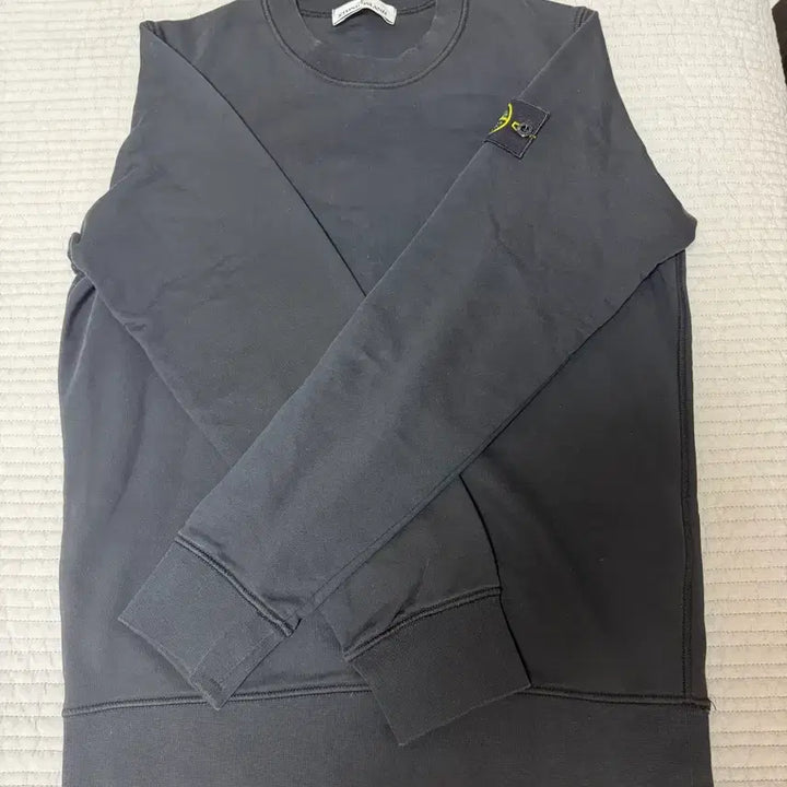 [SOLD OUT] 스톤아일랜드 맨투맨 블랙 s