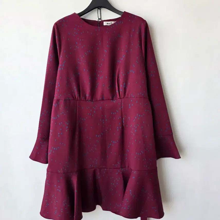 [SOLD OUT] 66-77)버건디 뒷리본 원피스/새제품