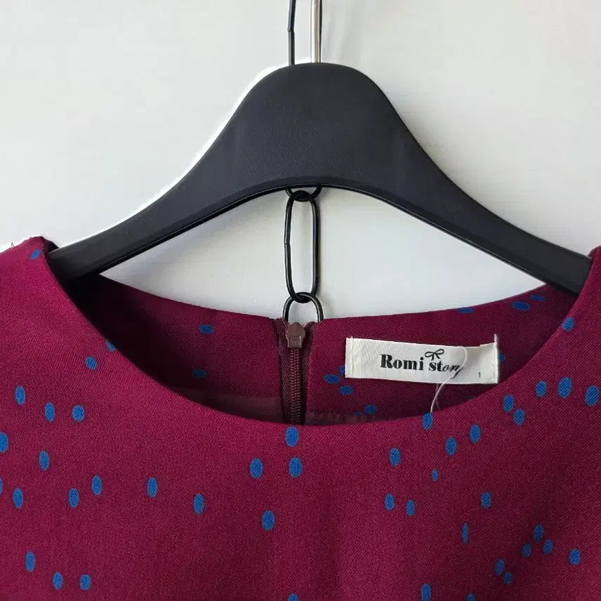 [SOLD OUT] 66-77)버건디 뒷리본 원피스/새제품