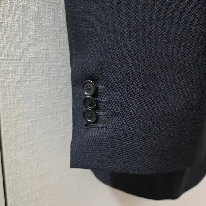 [SOLD OUT] 소버린 다크네이비 모헤어 수트
