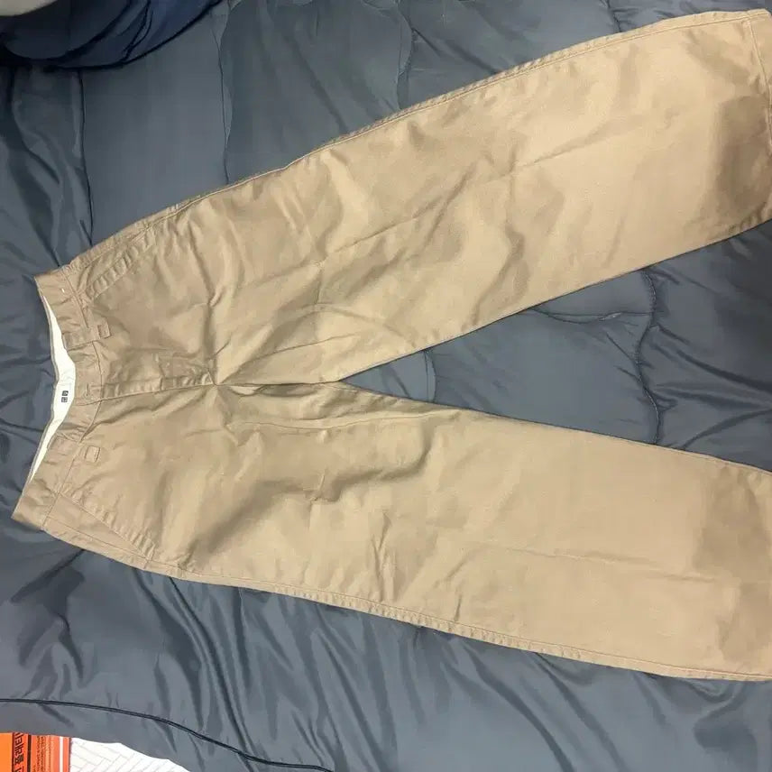[BUNJANG] Uniqlo Wide Fit Chino Pants 76 / 유니클로 와이드핏 치노팬츠 76 사이즈 팝니다