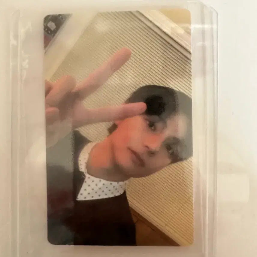 [SOLD OUT] BTS 아리랑 V 김태형 키링 + 포토카드 세트 판매합니다