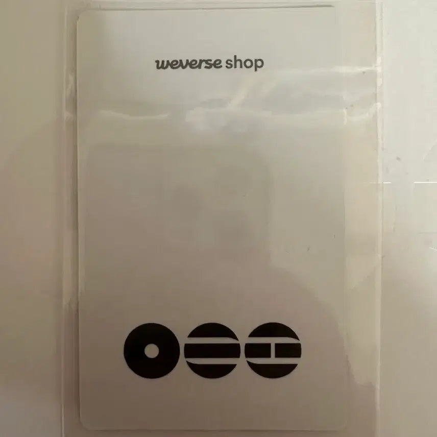 [SOLD OUT] BTS 아리랑 V 김태형 키링 + 포토카드 세트 판매합니다