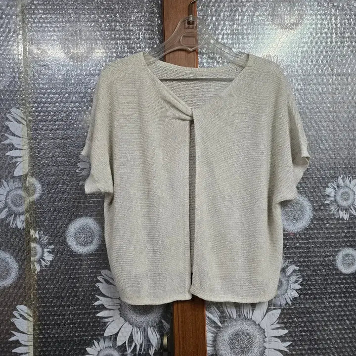 [SOLD OUT] 일본수입 앞트임 가디건스타일M