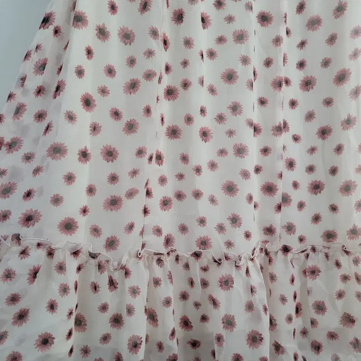 [BUNJANG] Floral Chiffon Lace Midi Dress / 플라워 쉬폰 레이스 넥 민소매 원피스