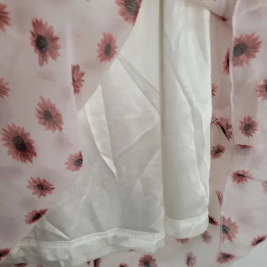 [BUNJANG] Floral Chiffon Lace Midi Dress / 플라워 쉬폰 레이스 넥 민소매 원피스