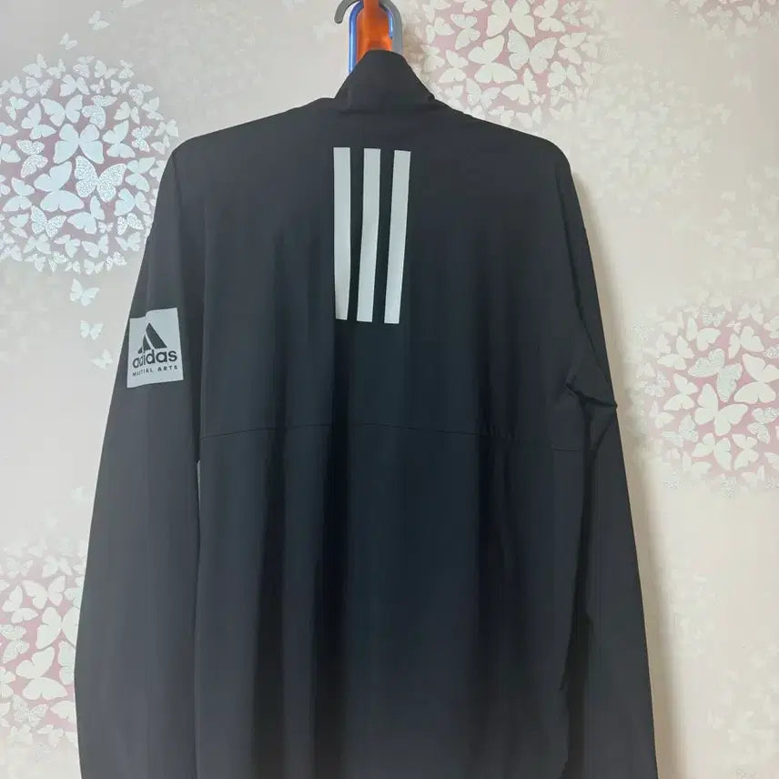 [SOLD OUT] 아디다스 검정색 바람막이 태극기 패치