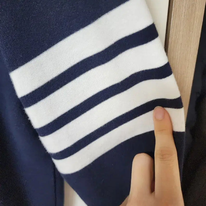 [SOLD OUT] [3]톰브라운 사선완장 코튼 가디건 네이비