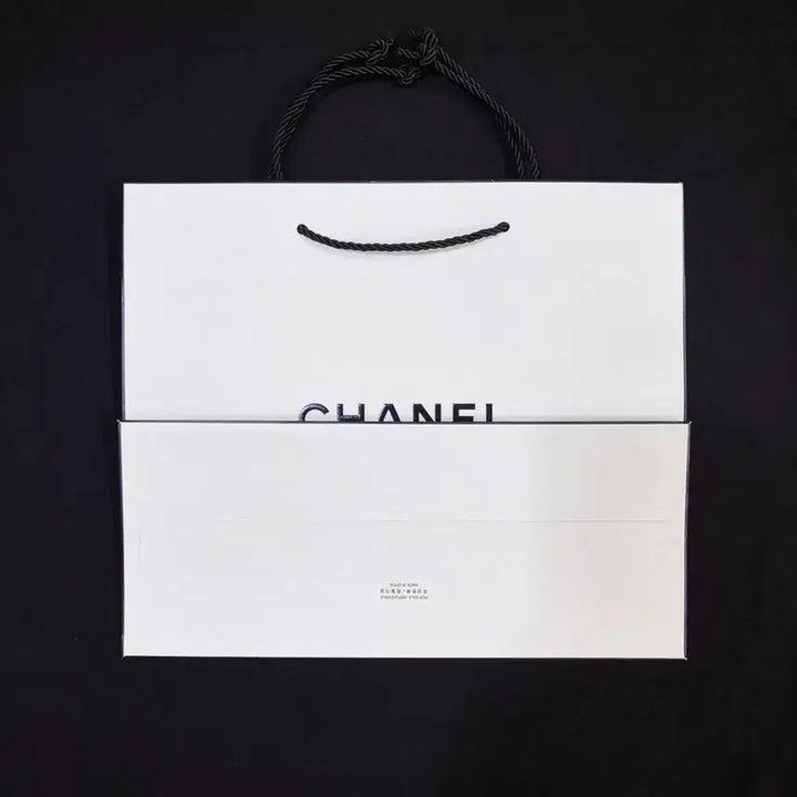 [BUNJANG] Chanel Shopping Bag / [백화점정품]샤넬 쇼핑백,샤넬 지갑,샤넬 가방,샤넬 립스틱,샤넬