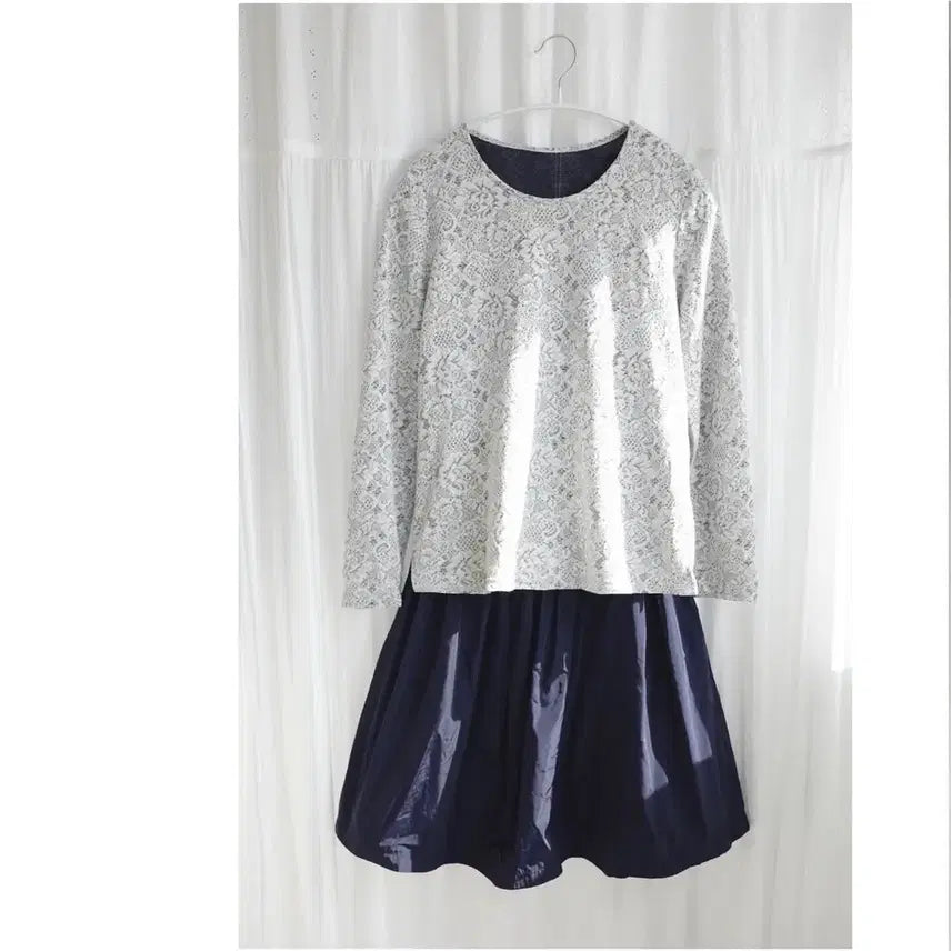 [BUNJANG] Floral Lace Pattern Long Sleeve Top / 플라워 레이스 패턴 롱슬리브