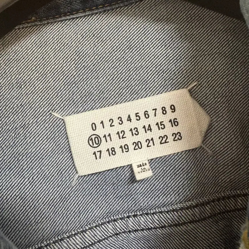 [BUNJANG] Maison Margiela Distressed Denim Jacket / 메종마르지엘라 디스트로이드 데님자켓