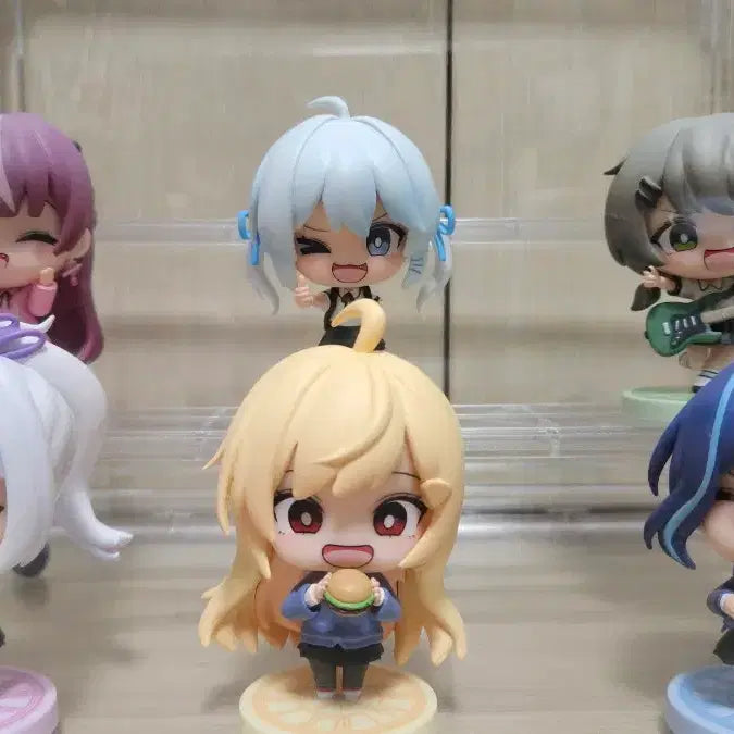 [BUNJANG] Lee Sedol Figure with Acrylic Case / 이세돌 피규어+아크릴 케이스