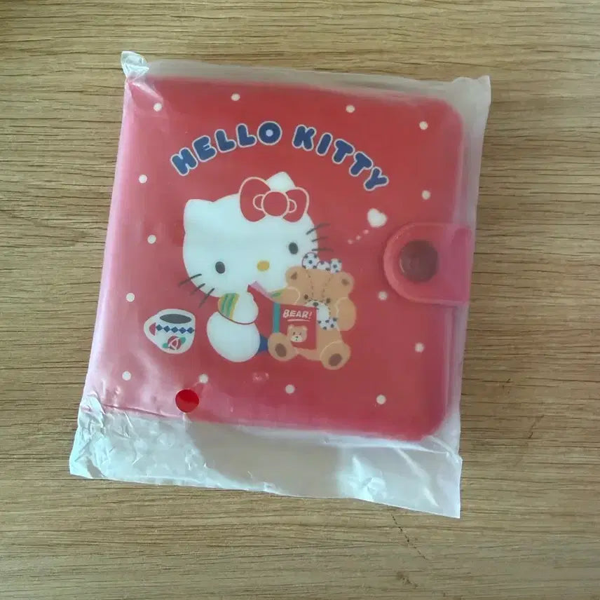 [BUNJANG] Hello Kitty Bifold Wallet / 헬로키티 반지갑
